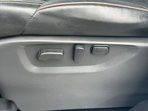 Used 2023 Nissan Armada Platinum w/ Captain's Chairs Package AWD/4WD image 19