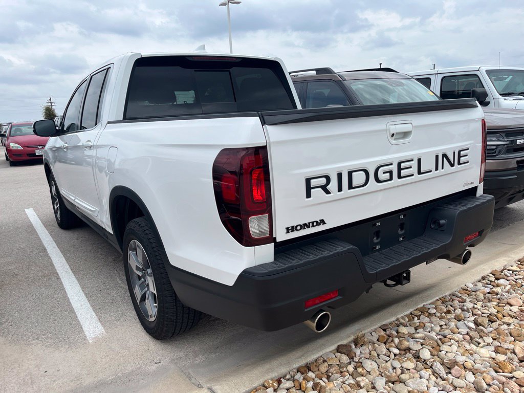 Used 2025 Honda Ridgeline RTL image 4