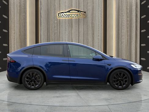 Used 2023 Tesla Model X AWD/4WD image 15