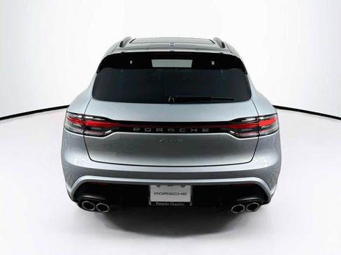 Certified 2026 Porsche Macan AWD/4WD image 10