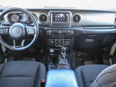 Used 2022 Jeep Gladiator Sport AWD/4WD image 16