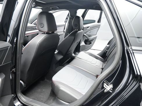 Used 2025 Volkswagen Jetta GLI Autobahn w/ GLI Black Package image 25