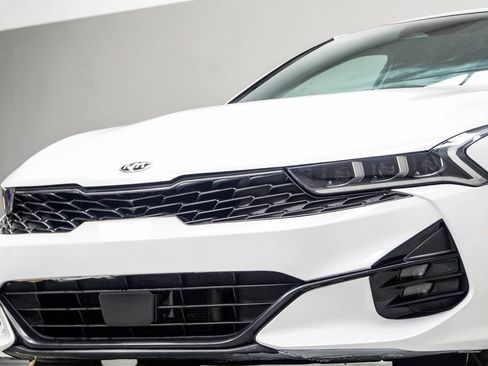 Used 2021 Kia K5 GT-Line w/ GT-Line FWD Premium Package image 2