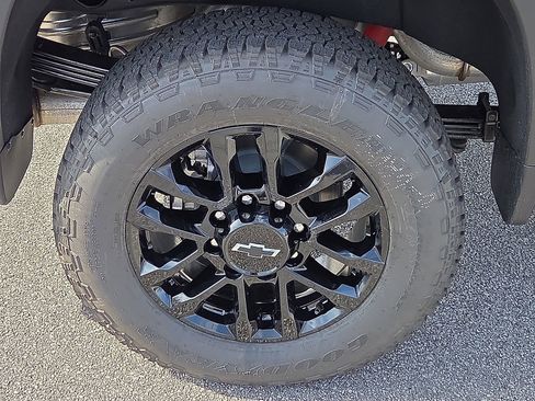 New 2026 Chevrolet Silverado 2500 LTZ w/ Trail Boss Package image 7