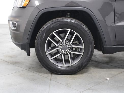 Used 2021 Jeep Grand Cherokee Limited w/ Trailer Tow Group IV image 22