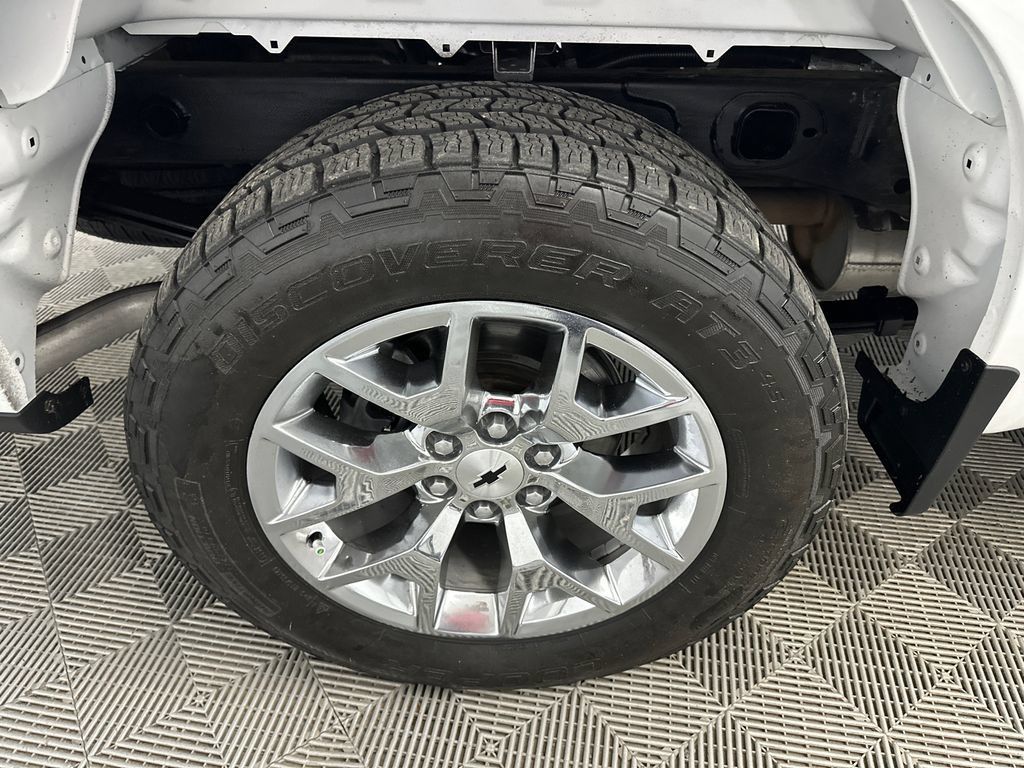 Used 2022 Chevrolet Silverado 1500 RST AWD/4WD image 18