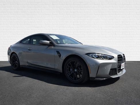 Used 2023 BMW M4 Coupe w/ Executive Package RWD image 3