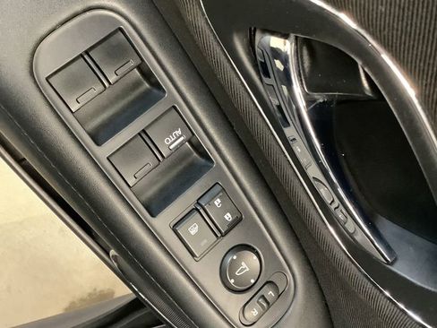 Used 2018 Honda HR-V EX image 18