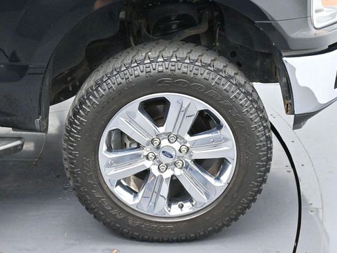Used 2019 Ford F150 XLT w/ Equipment Group 302A Luxury AWD/4WD image 33
