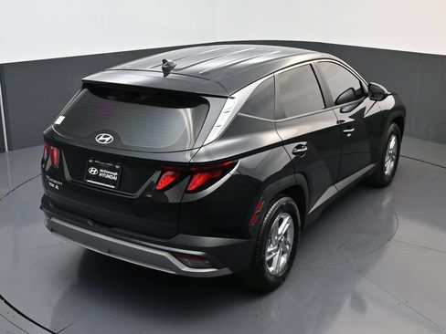 Certified 2026 Hyundai Tucson SE FWD image 16