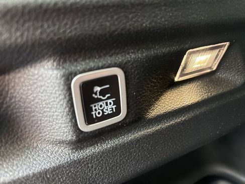 Used 2023 Jeep Grand Cherokee L Laredo w/ Luxury Tech Group I image 19