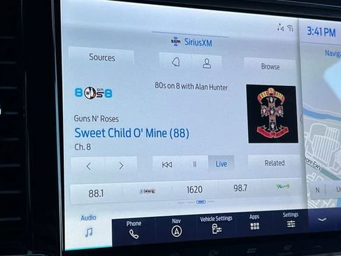 Used 2022 Ford F250 Lariat w/ Black Appearance Package image 20