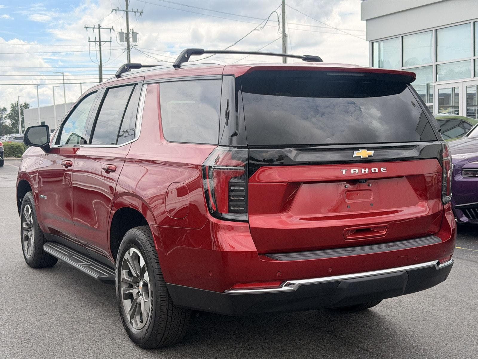 Used 2025 Chevrolet Tahoe LS AWD/4WD image 32