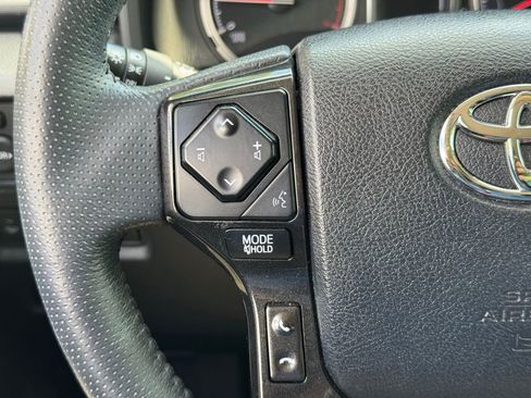 Used 2020 Toyota 4Runner TRD Off-Road image 63