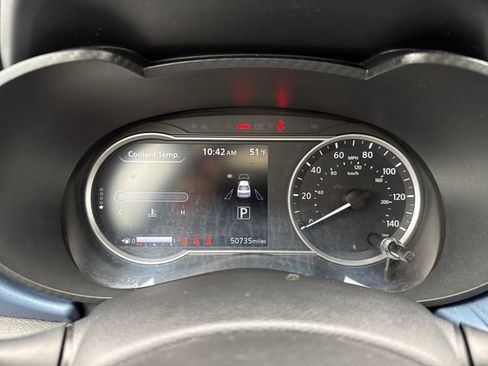 Used 2023 Nissan Versa SV FWD image 20