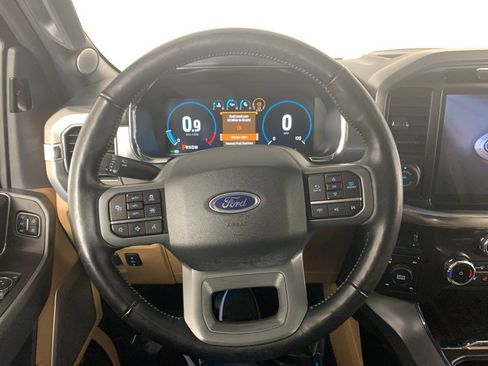 Used 2022 Ford F150 Lariat w/ Equipment Group 502A High image 6