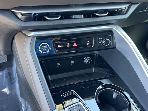 Used 2025 Audi Q5 Premium Plus w/ Premium Plus AWD/4WD image 29