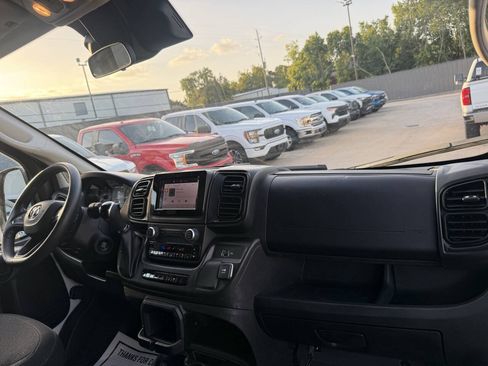 Used 2023 RAM ProMaster 2500 w/ Interior LED Lighting Group FWD image 12