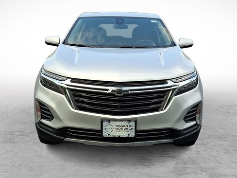 Used 2022 Chevrolet Equinox LT image 2