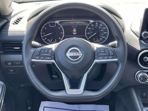 Used 2025 Nissan Sentra SV FWD image 12