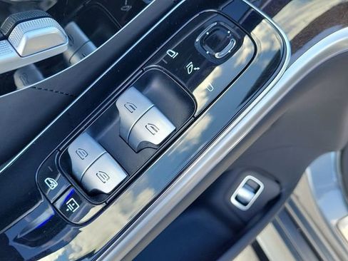 Used 2021 Mercedes-Benz S 580 4MATIC Sedan w/ AMG Line image 23