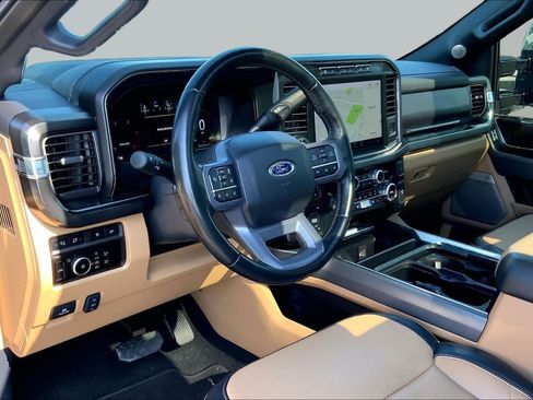 Used 2023 Ford F350 Lariat w/ Lariat Ultimate Package AWD/4WD image 16