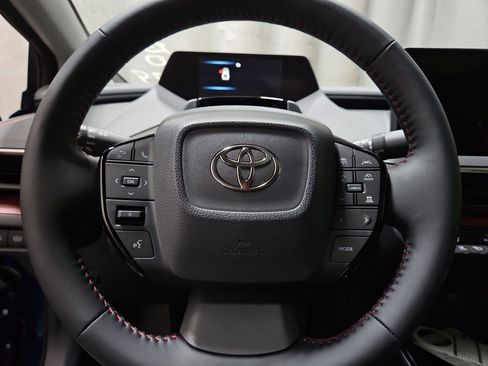 New 2026 Toyota Prius Plug-In Hybrid FWD image 18
