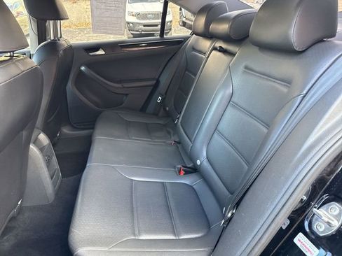 Used 2016 Volkswagen Jetta SEL image 25