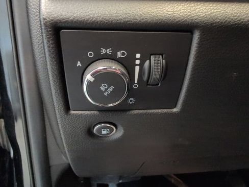 Used 2021 Jeep Grand Cherokee Laredo X AWD/4WD image 16
