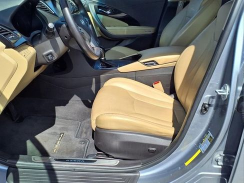 Used 2016 Hyundai Azera FWD image 15