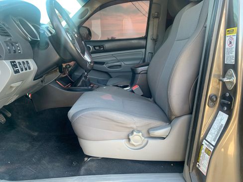 Used 2015 Toyota Tacoma 4x4 Access Cab V6 image 18