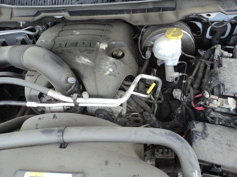 Used 2018 RAM 1500 Tradesman w/ Power & Remote Entry Group image 9