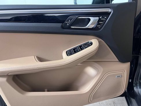 Certified 2021 Porsche Macan S AWD/4WD image 27