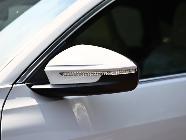 Used 2025 Audi Q5 Prestige AWD/4WD image 4