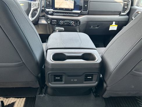 Used 2025 Chevrolet Silverado 1500 LT w/ Z71 Off-Road Package AWD/4WD image 19