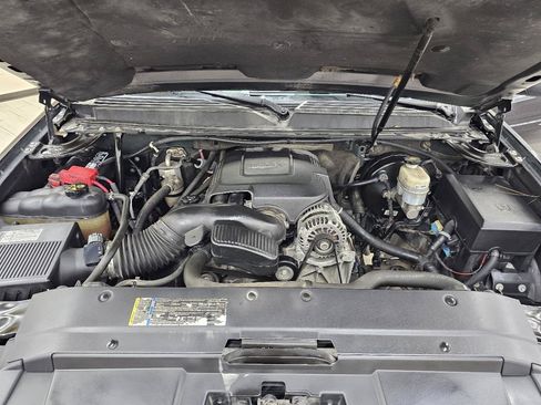 Used 2011 Chevrolet Avalanche LT w/ Regional Value Package RWD image 37