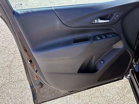 Certified 2024 Chevrolet Equinox LT w/ LPO, Floor Liner Package FWD image 17