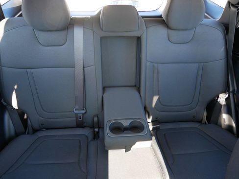 Used 2023 Hyundai Tucson SE image 13