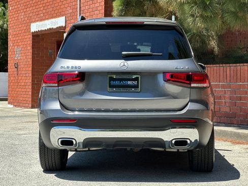 Certified 2022 Mercedes-Benz GLB 250 4MATIC image 5