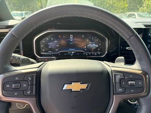 Used 2023 Chevrolet Silverado 1500 High Country AWD/4WD image 21