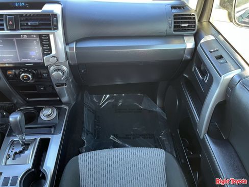 Certified 2024 Toyota 4Runner SR5 AWD/4WD image 19