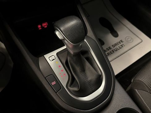 Used 2021 Kia Forte LXS FWD image 16