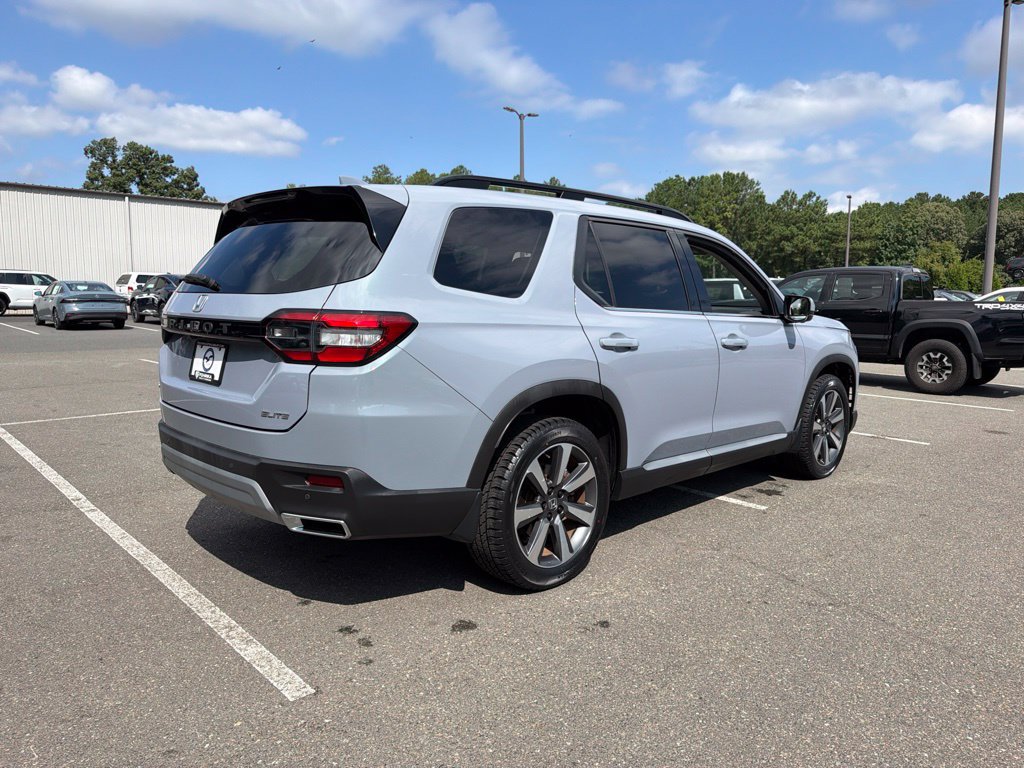 Used 2023 Honda Pilot Elite image 5