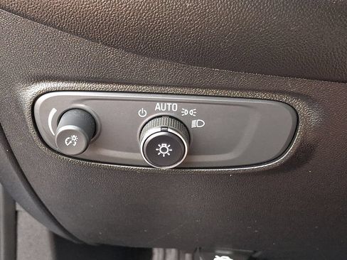 Used 2019 Chevrolet Equinox LT AWD/4WD image 25