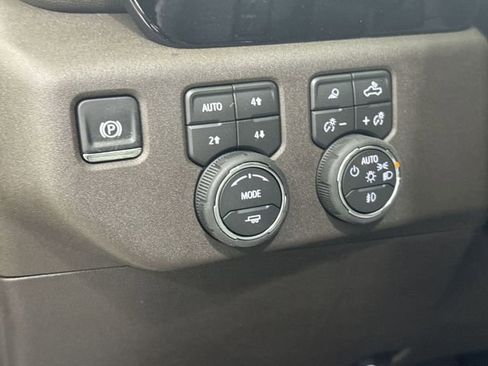 New 2026 Chevrolet Silverado 1500 LTZ w/ Z71 Off-Road Package AWD/4WD image 35