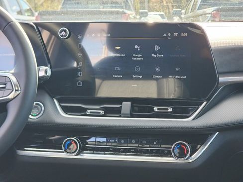 New 2026 Chevrolet Equinox LT w/ Convenience Package II image 3