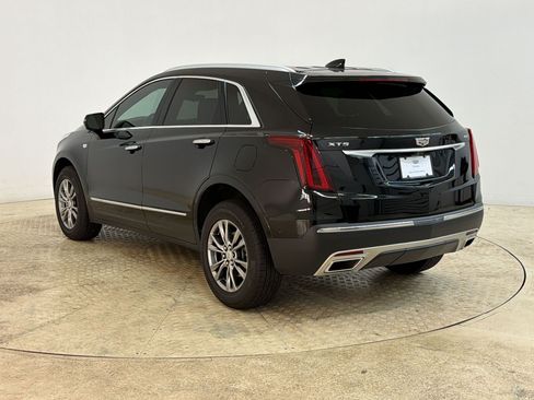 Used 2022 Cadillac XT5 Premium Luxury w/ Technology Package FWD image 3
