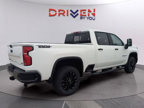 New 2026 Chevrolet Silverado 2500 LTZ w/ Trail Boss Package image 9