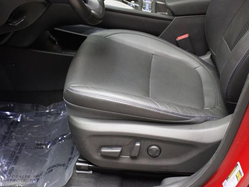 Used 2023 Hyundai Kona Limited image 28