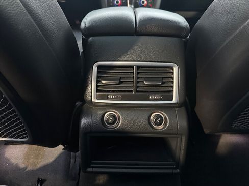 Used 2015 Audi Q7 3.0T Premium AWD/4WD image 33
